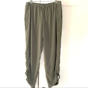 Chico’s Lightweight Pants
